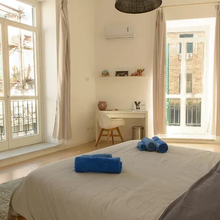 La Casa Del Mercado * Palermo